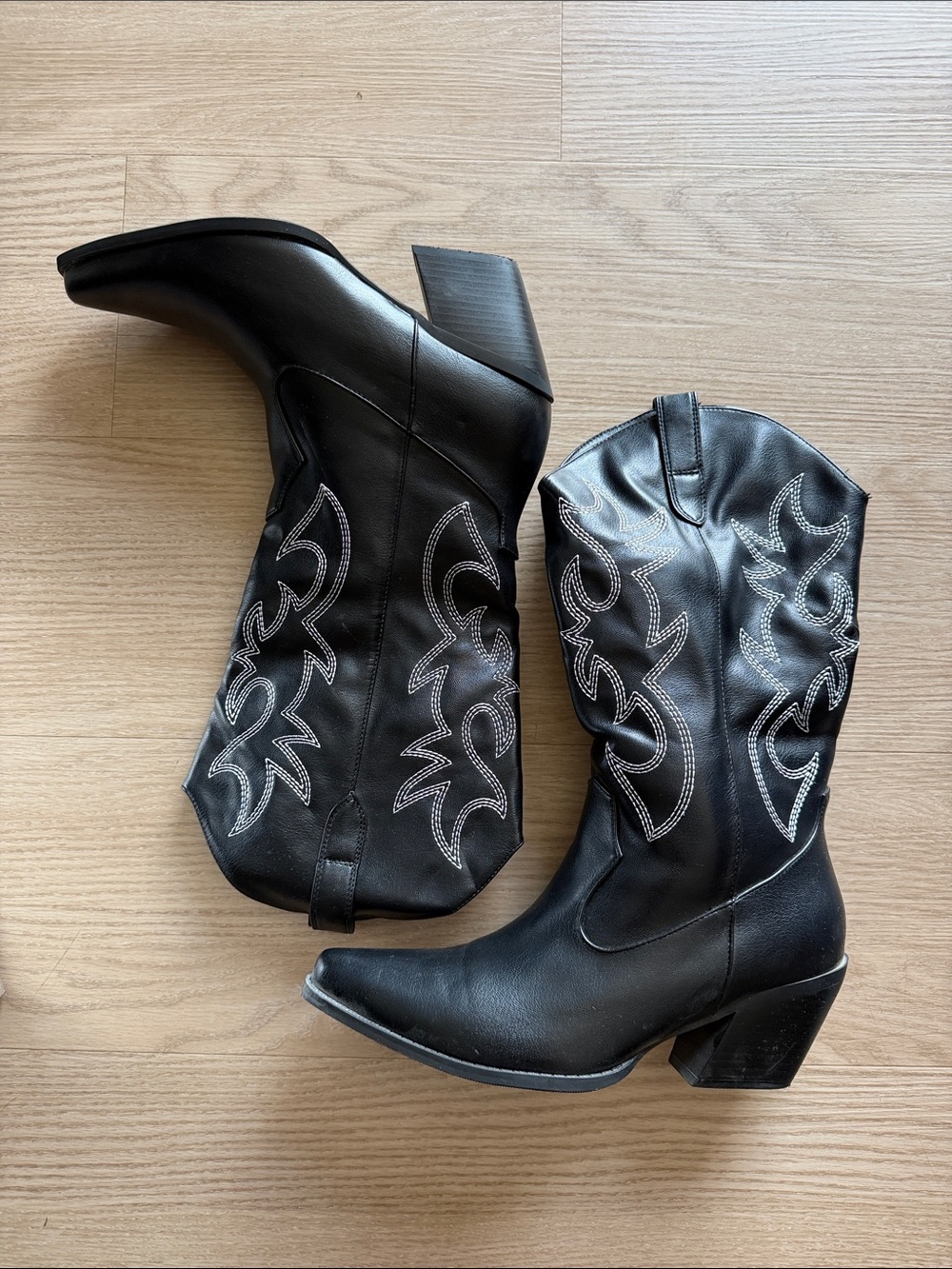 Black Western Embroidered Mid-Calf Boots